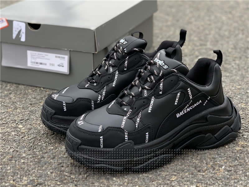 ALLOVER LOGO TRIPLE S SNEAKER