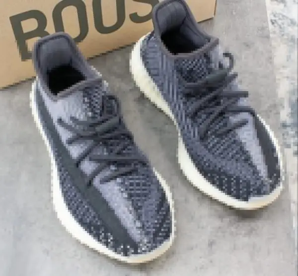 adidas gazelle silver green womens Adidas Yeezy Boost 350 V2 Carbon Beluga main image 1