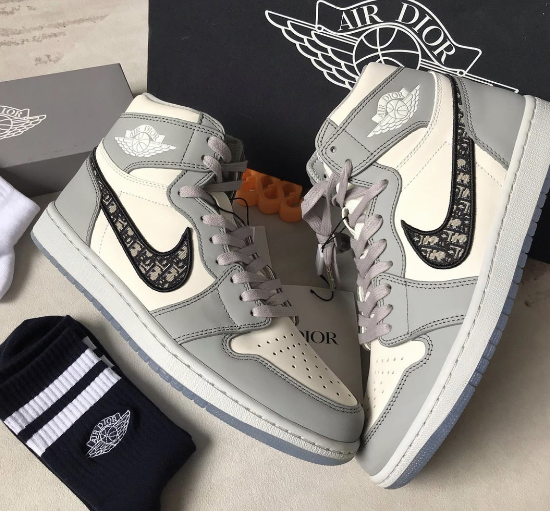 JORDAN 1 RETRO HIGH DIOR