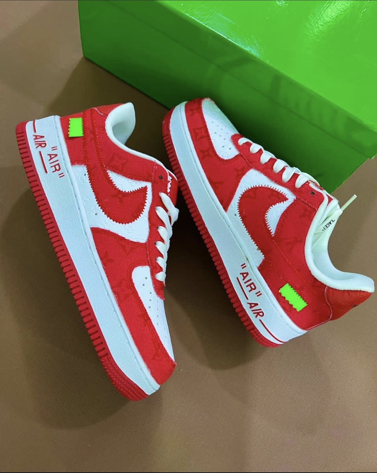 NIKE AIR RED SNEAKERS