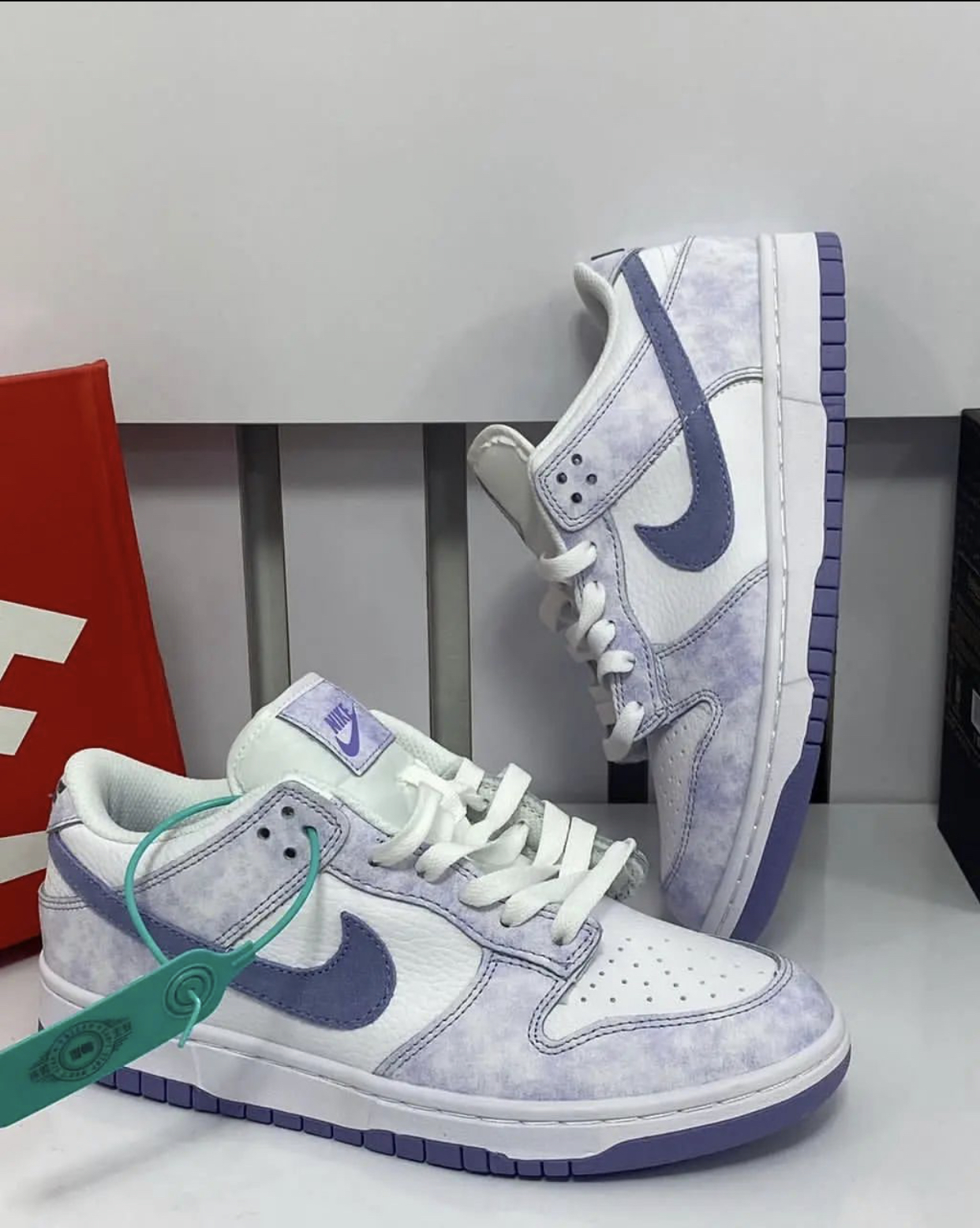 NIKE AIR VIOLET SNEAKER