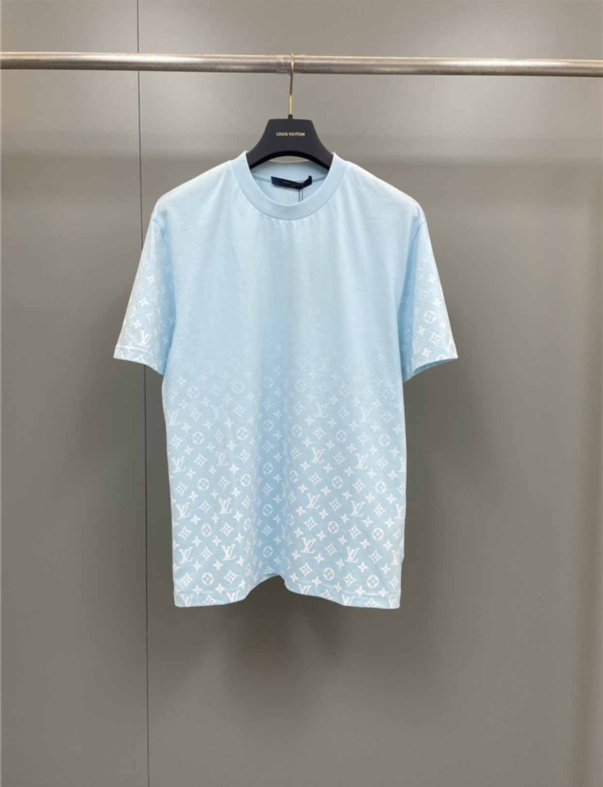 LOUIS VUITTON MONOGRAM GRADIENT LIGHT BLUE T-SHIRT