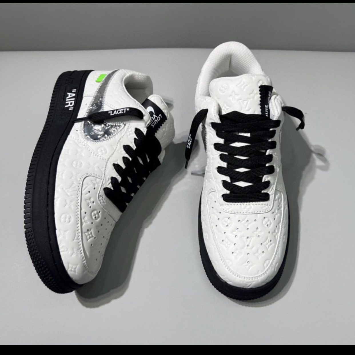 LOUIS VUITTON NIKE AIR FORCE 1 WHITE SNEAKER