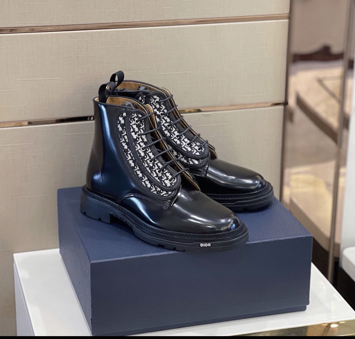 DIOR EXPLORER LL LACED ANKLE BOOTS