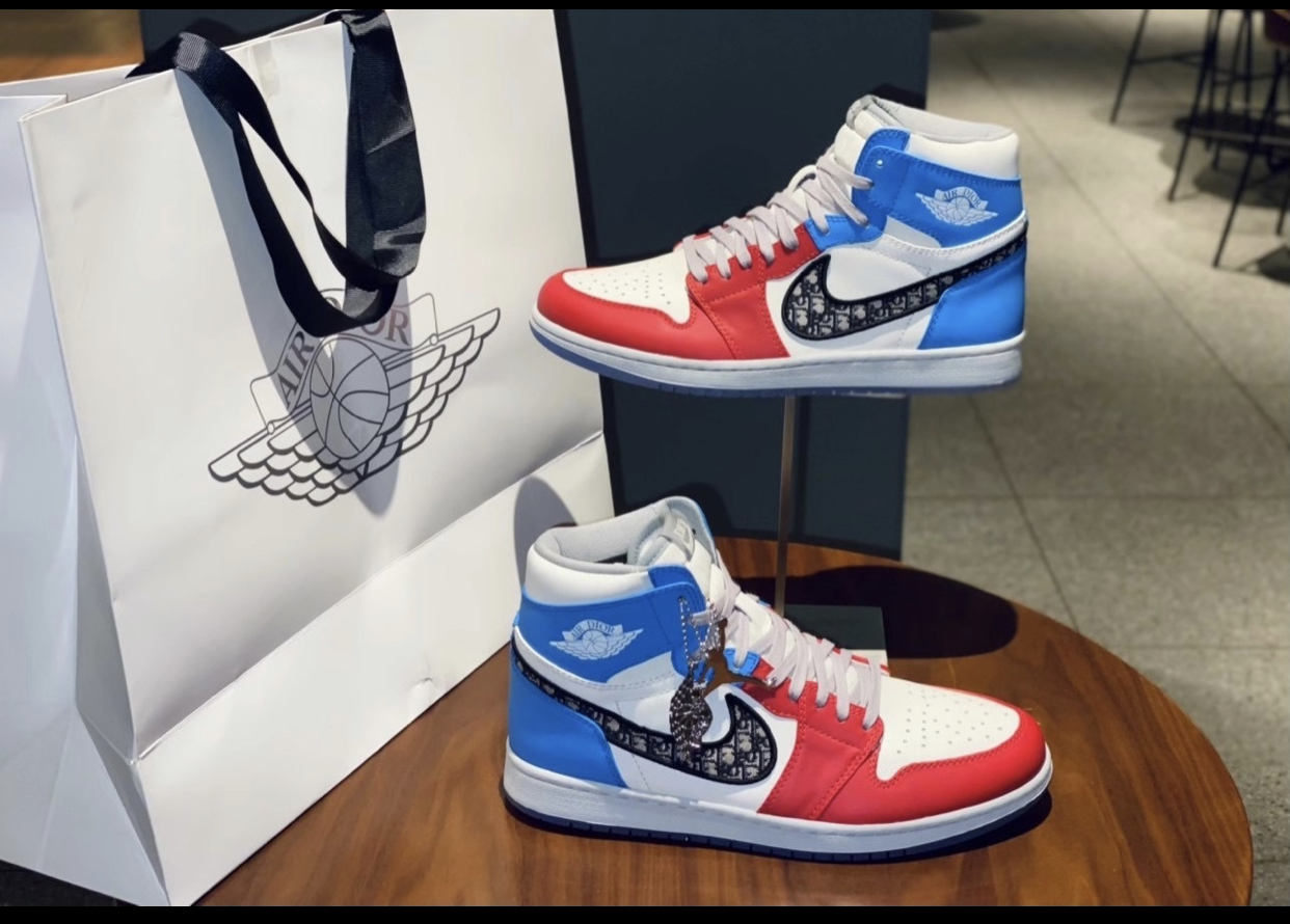 DIOR X AIR JORDAN HIGH SNEAKER RED AND BLUE
