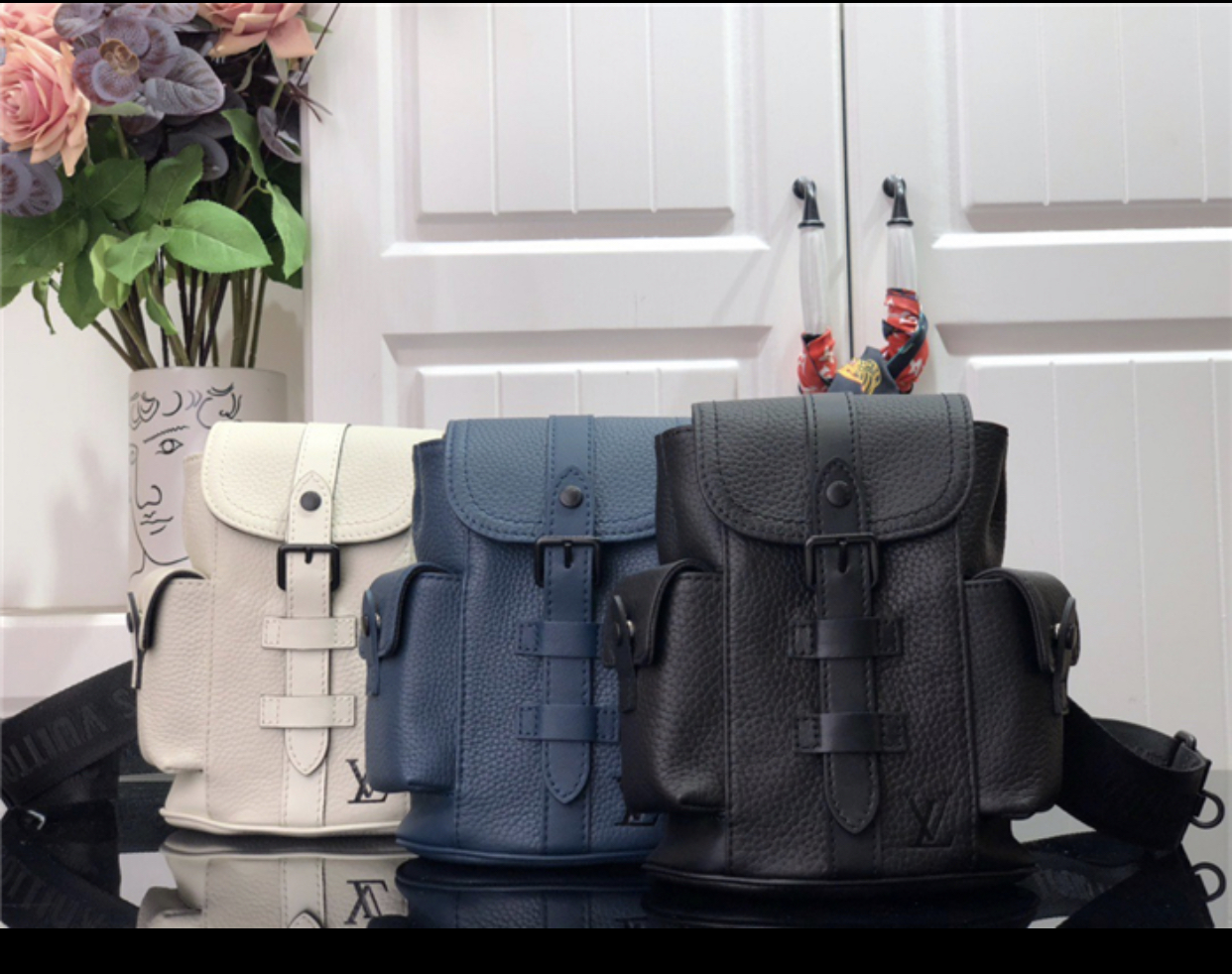 LOUIS VUITTON CHRISTOPHER XS BAG