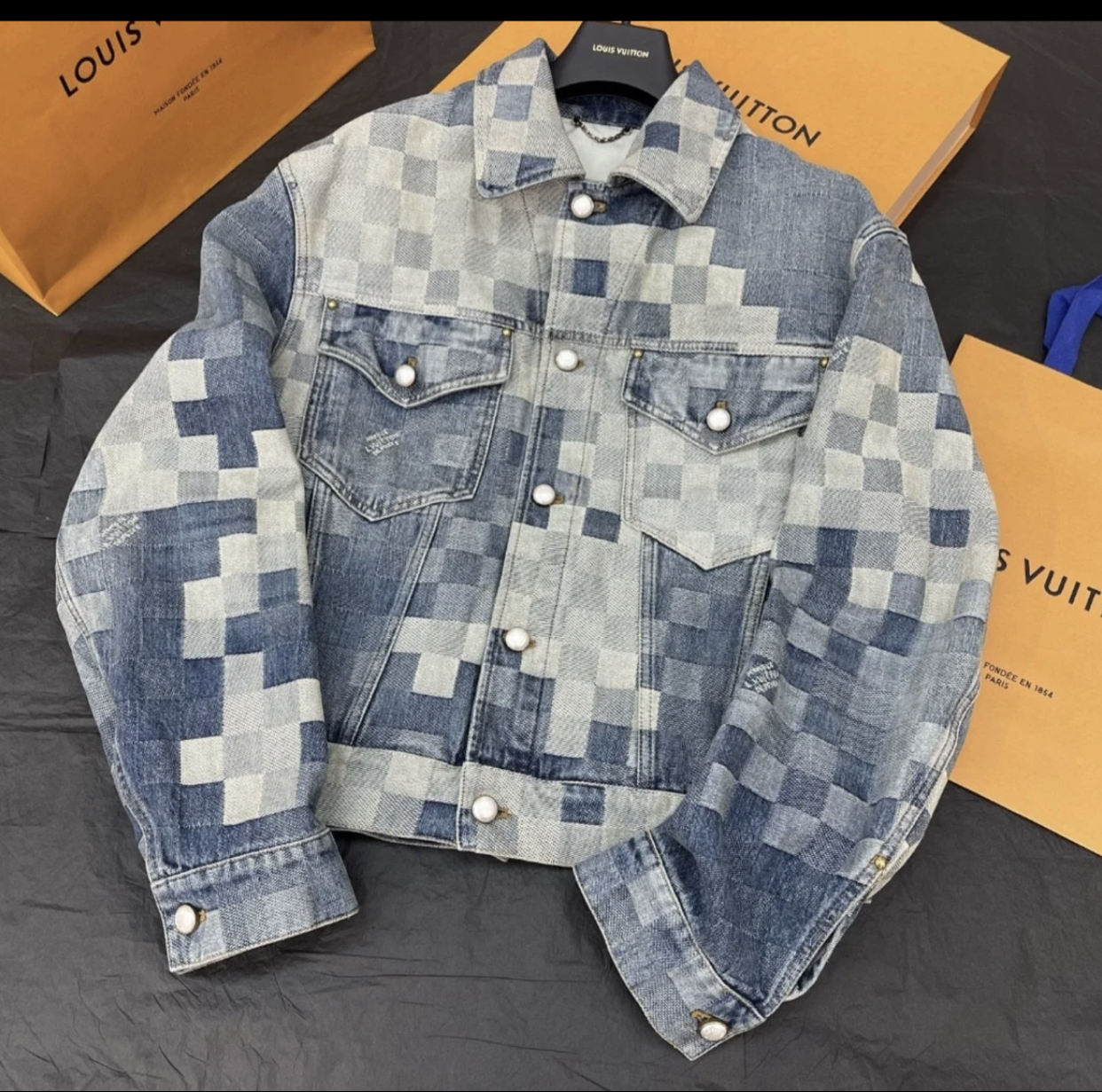 LOUIS VUITTON DAMIER CLASSIC DENIM