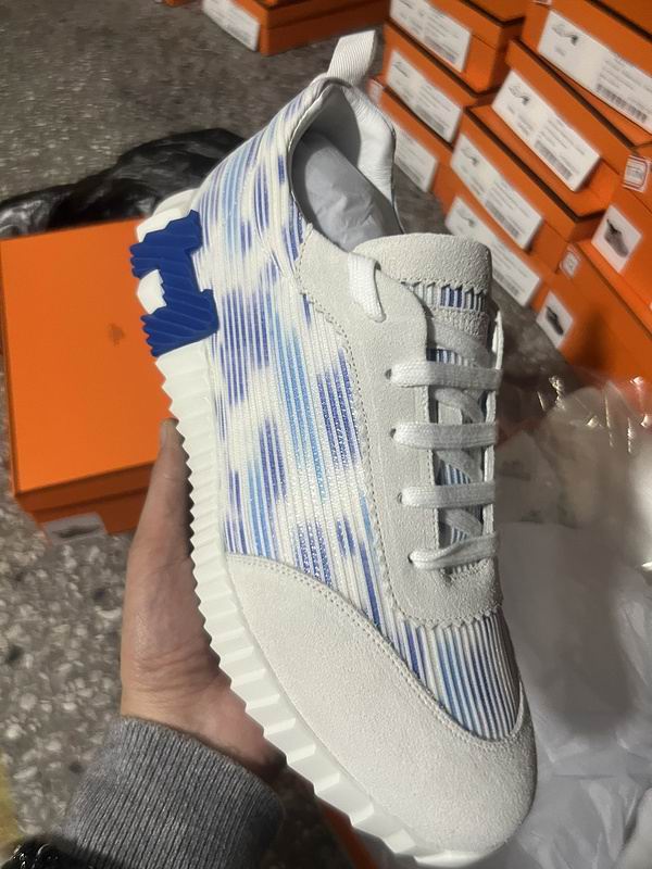 BULK LUXURY MENS SUEDE LOW TOPS, BOUNCING 2024