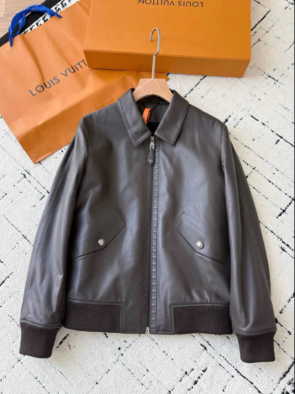 Louis Vuitton Elegant Leather Bomber