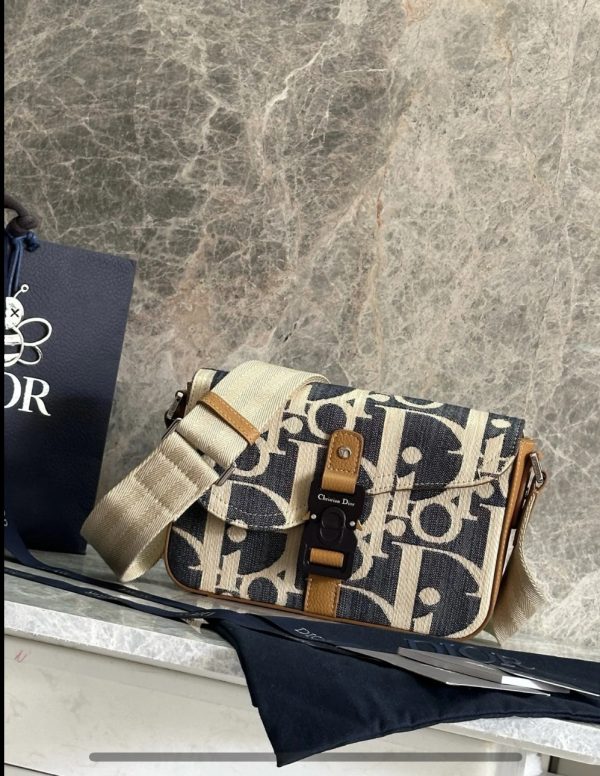 Dior Saddle Messenger Blue and Beige Raffia-Effect Bag